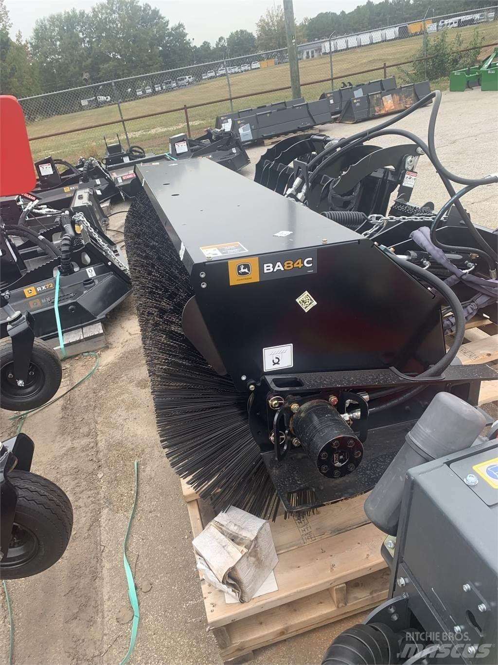 John Deere BA84C Construction - Others
