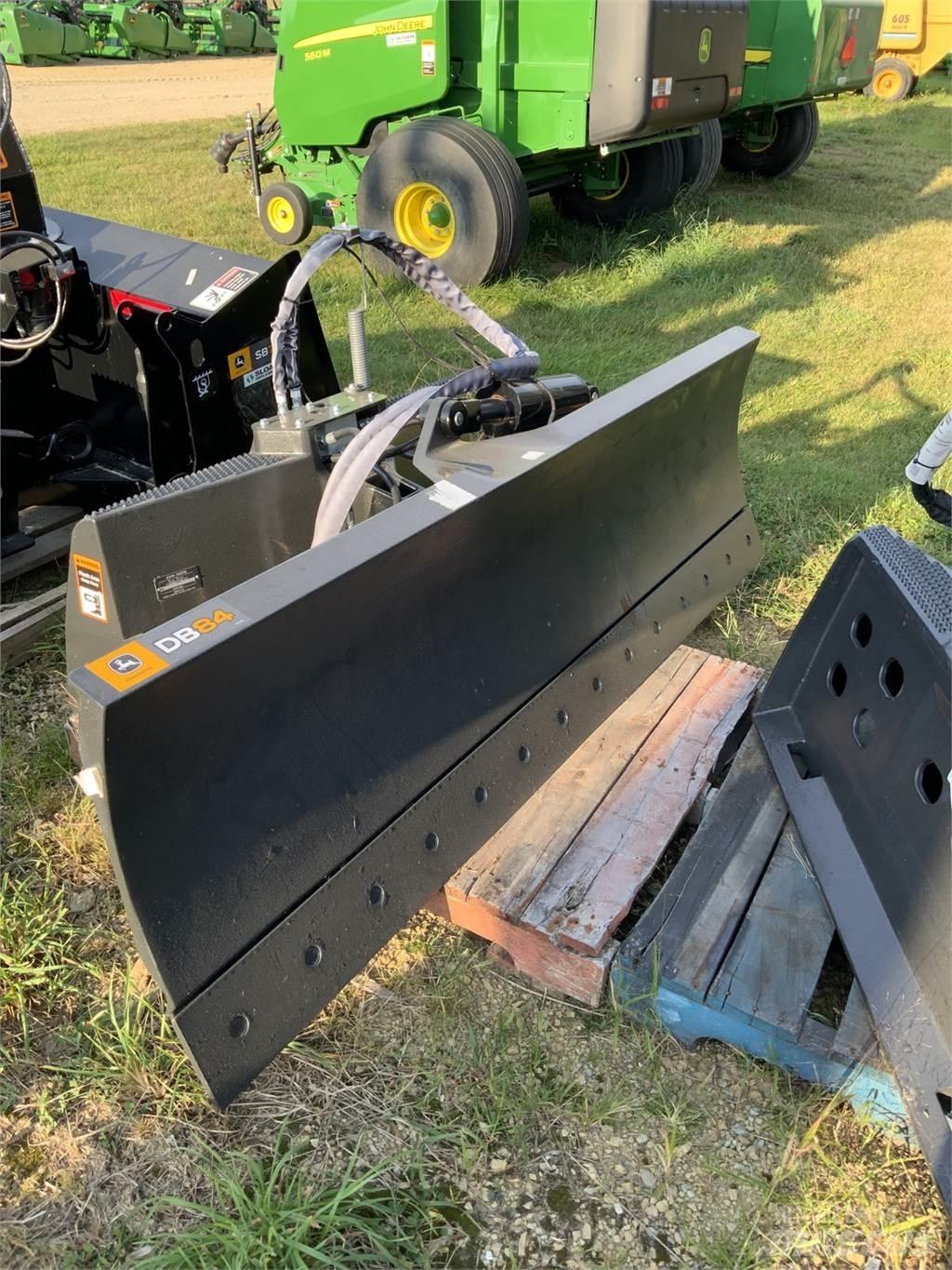 John Deere DB84 Construction - Others