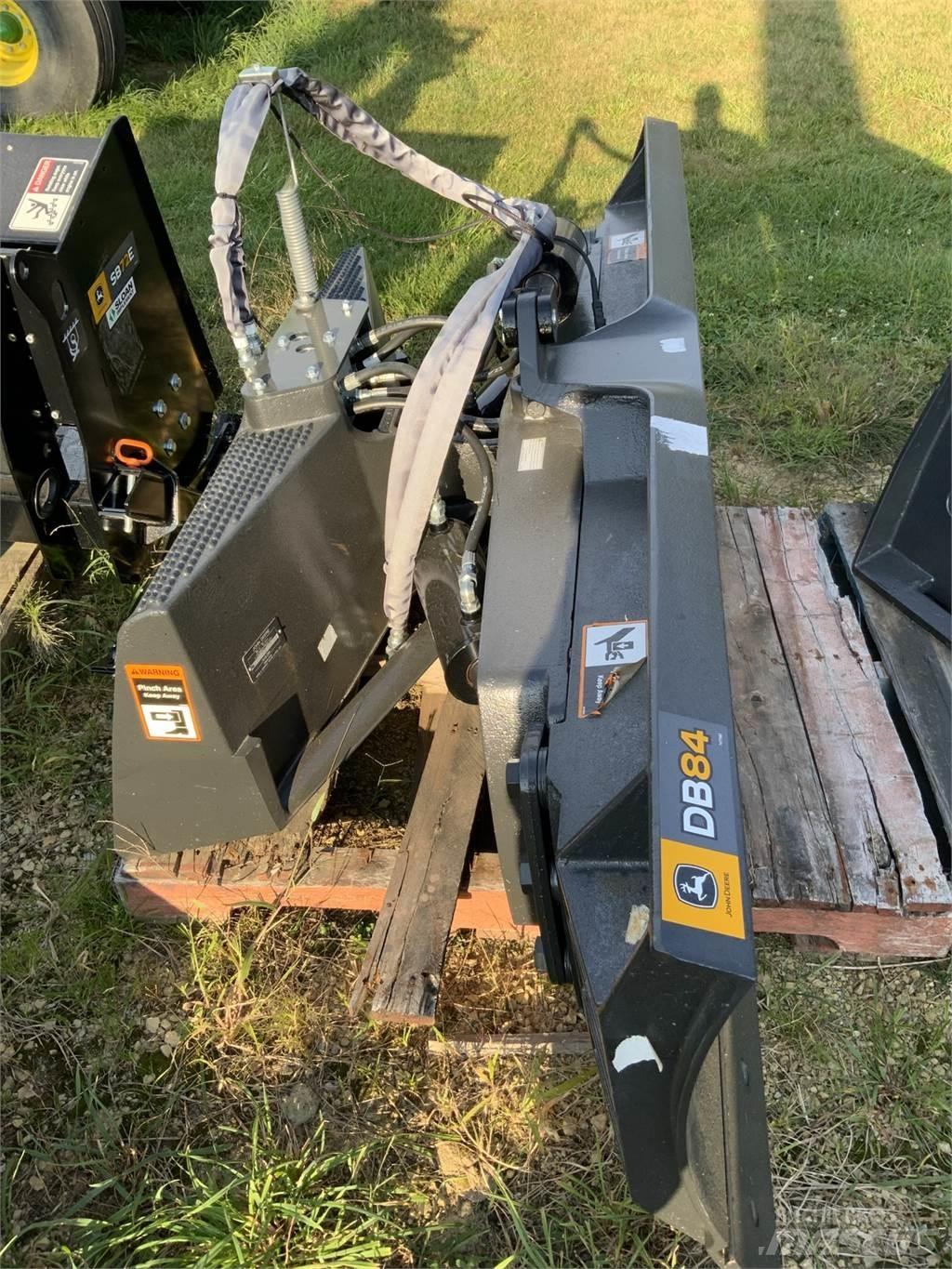 John Deere DB84 Construction - Others