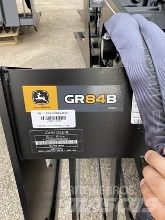 John Deere GR84B Other components