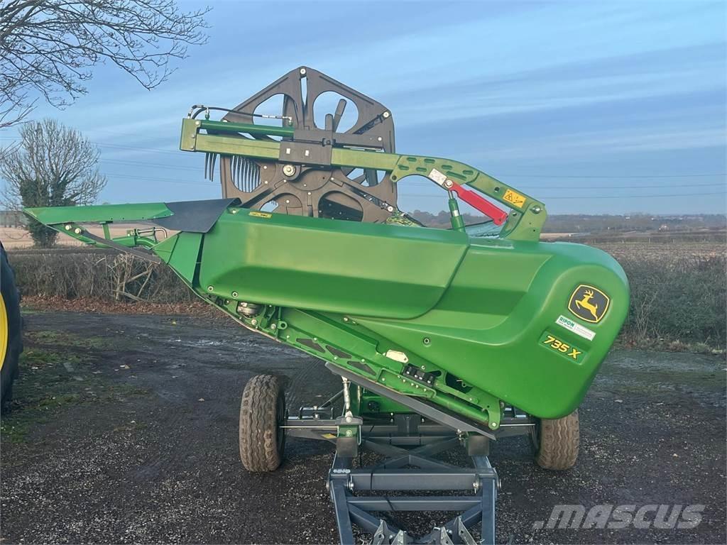 John Deere S790 Combine harvesters