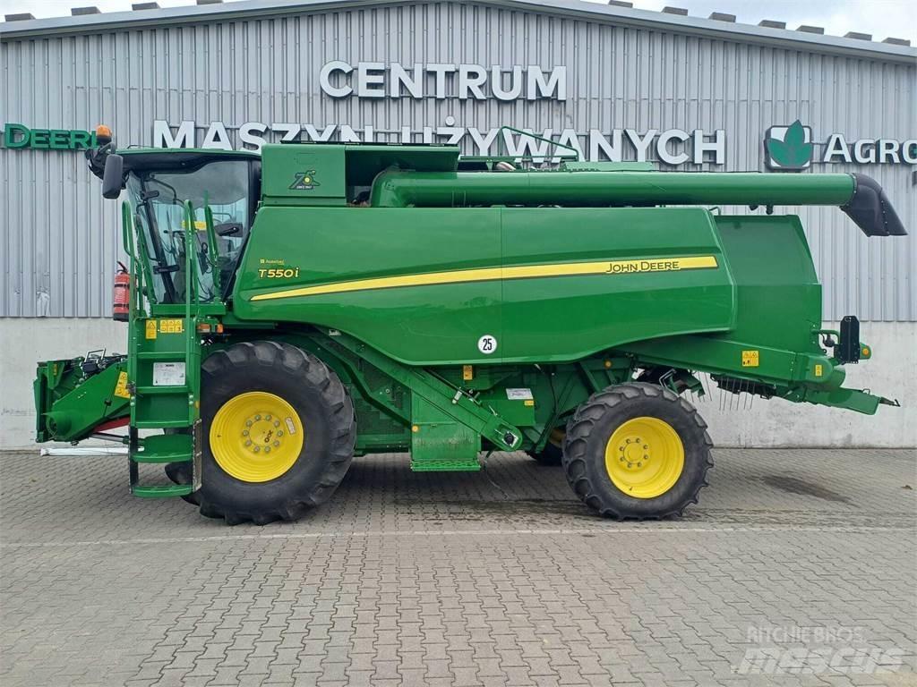 John Deere T550 Combine harvesters