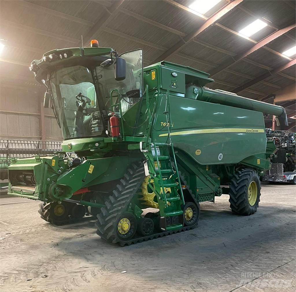 John Deere T670 Combine harvesters