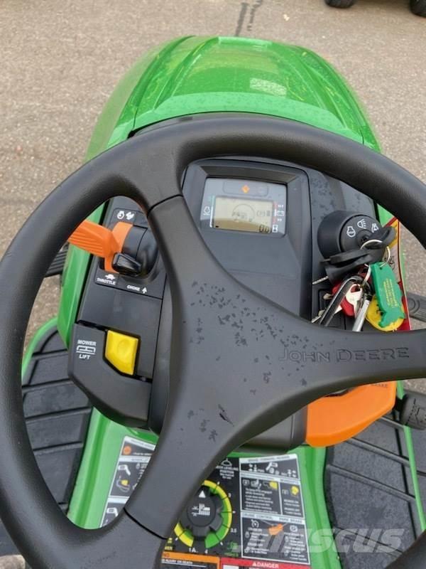 John Deere X350 Compact tractors