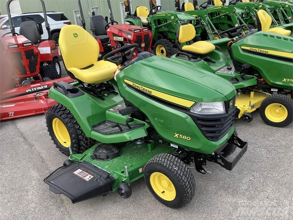 John Deere X580 Compact tractors