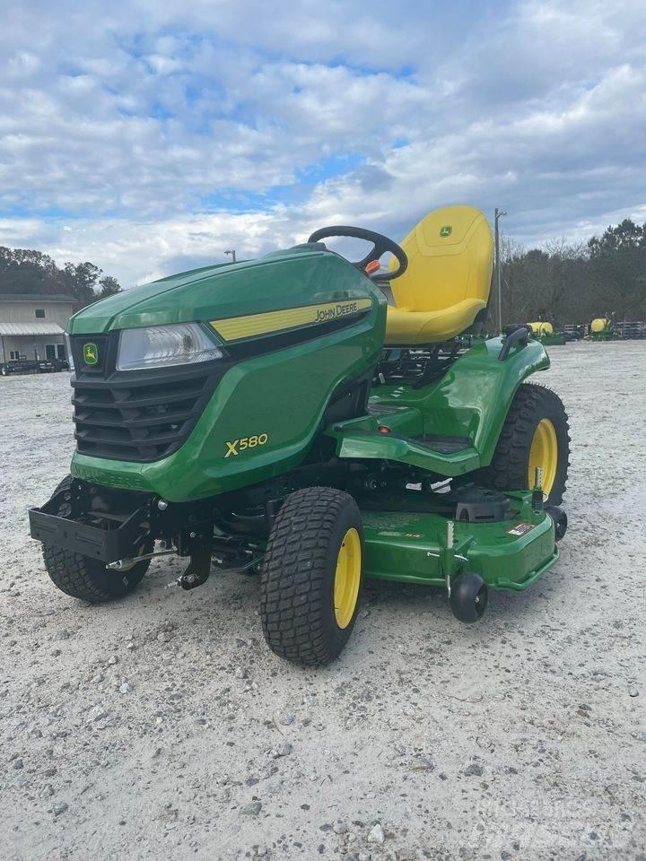 John Deere X580 Riding mowers