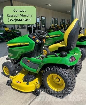 John Deere X580 Compact tractors