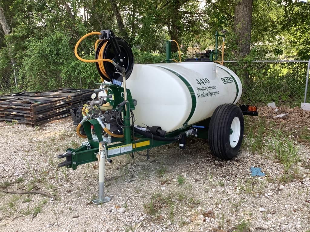 KMC 4410 Trailed sprayers
