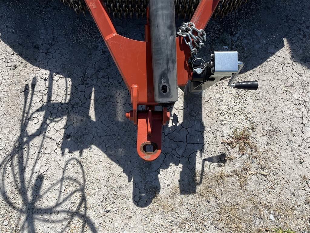 Rhino 2150 Bale shredders, cutters and unrollers