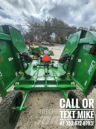 Rhino 2150 Bale shredders, cutters and unrollers