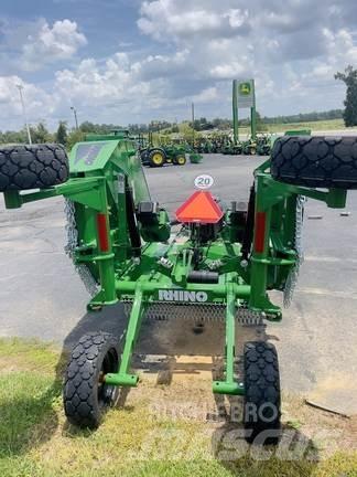 Rhino TS10 Bale shredders, cutters and unrollers