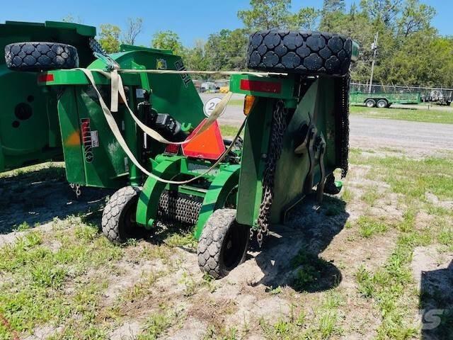 Rhino TS12 Bale shredders, cutters and unrollers
