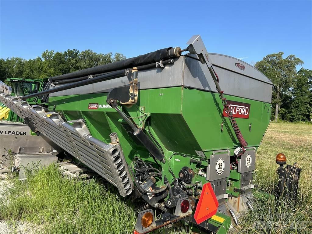 Salford 6700 Trailed sprayers
