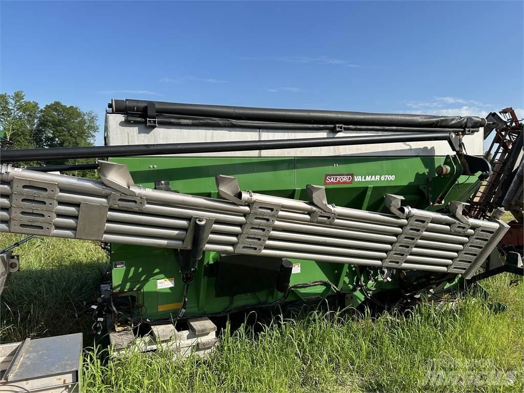 Salford 6700 Trailed sprayers