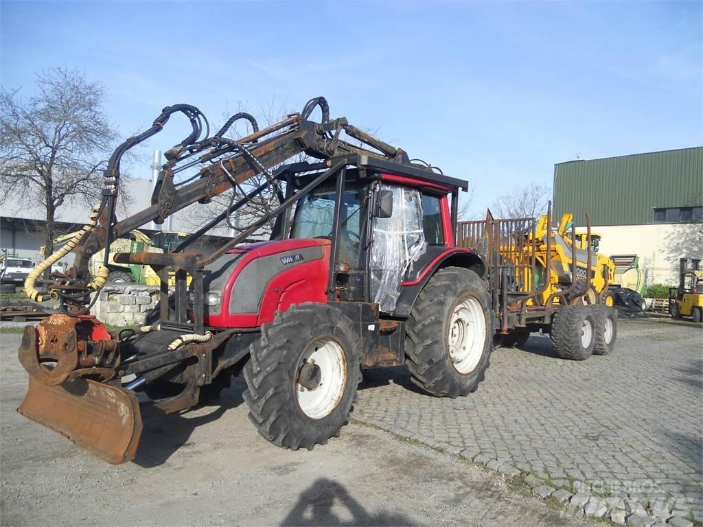 Valtra N121 Cranes and loaders