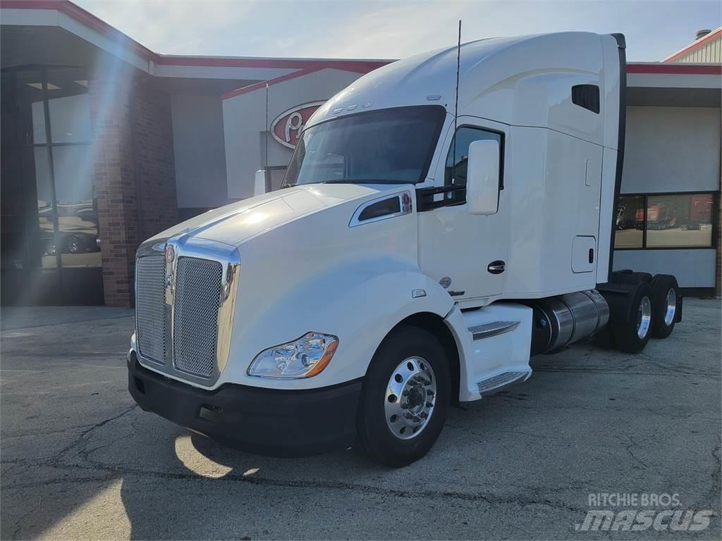 Kenworth T680 Tractor Units