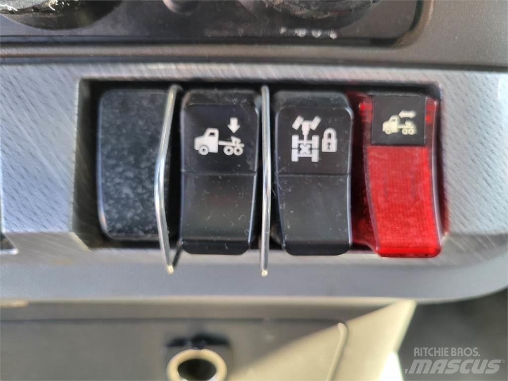 Kenworth T680 Tractor Units