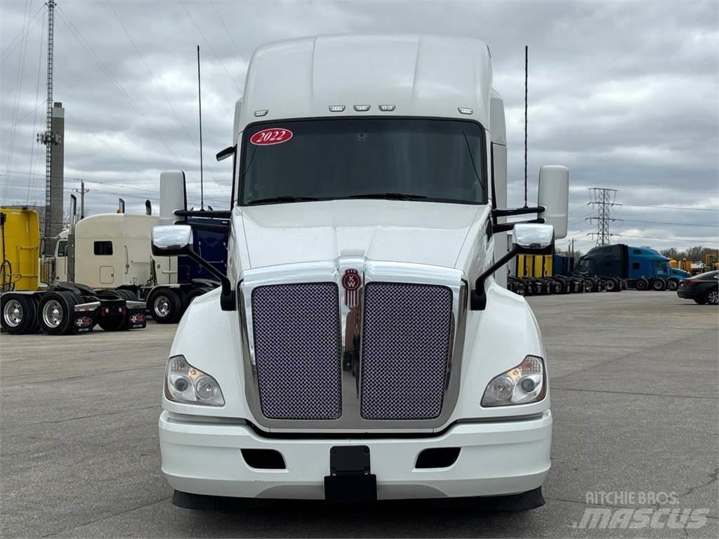 Kenworth T680 Tractor Units