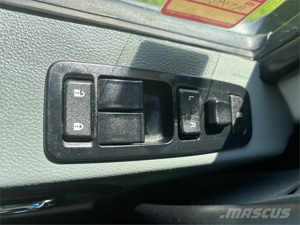 Kenworth T680 Tractor Units