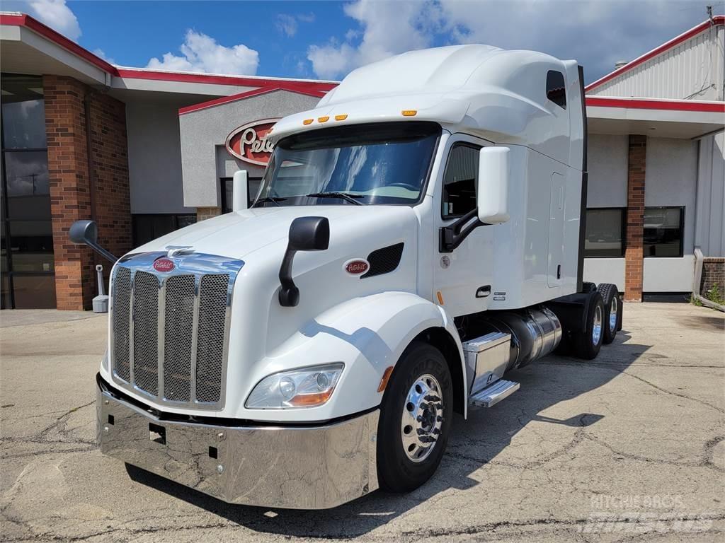 Peterbilt 579 Tractor Units