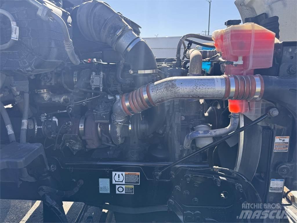 Peterbilt 579 Tractor Units