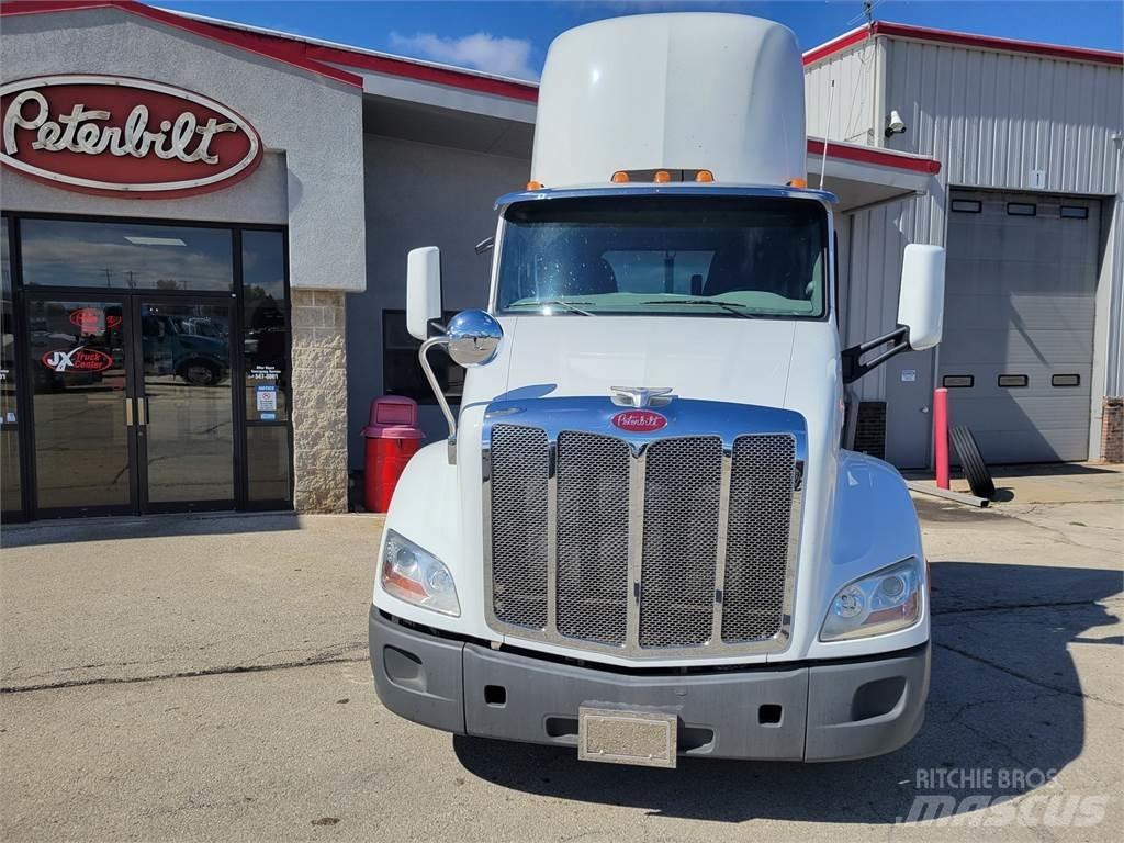 Peterbilt 579 Tractor Units
