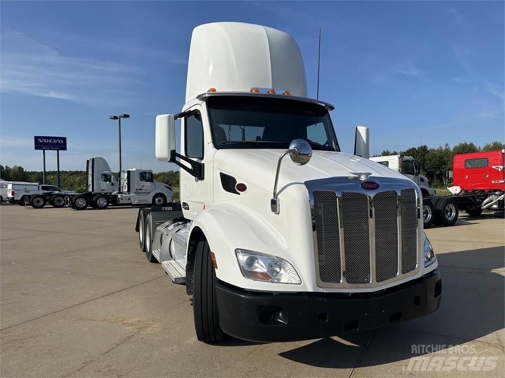 Peterbilt 579 Tractor Units