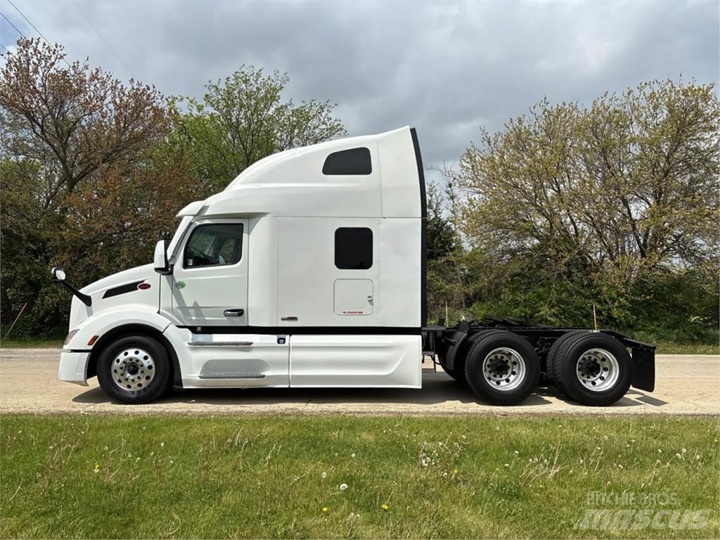 Peterbilt 579 Tractor Units