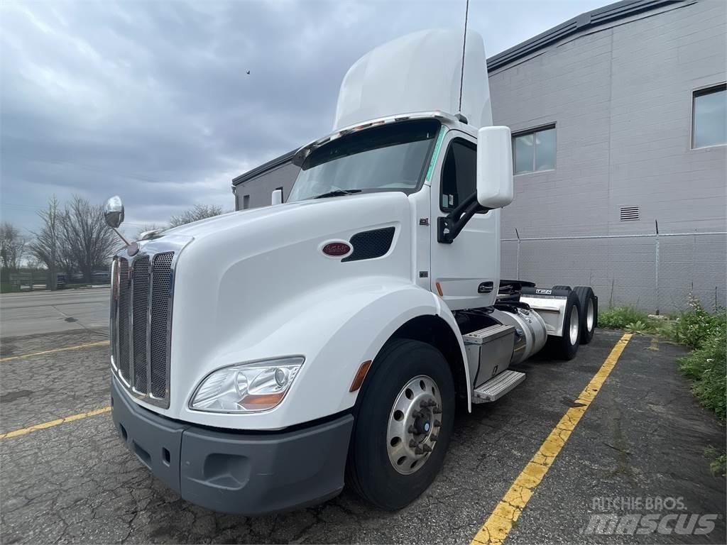 Peterbilt 579 Tractor Units