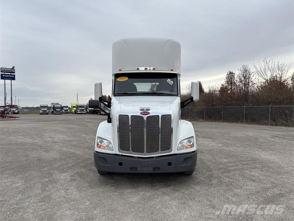 Peterbilt 579 Tractor Units