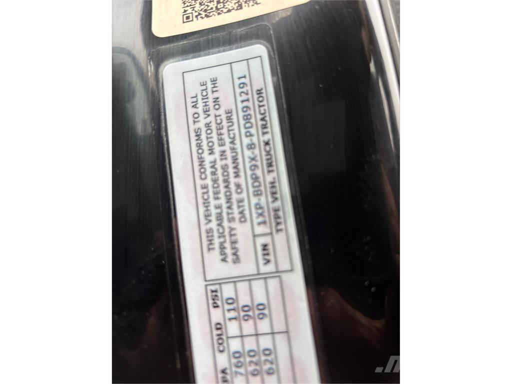 Peterbilt 579 Tractor Units