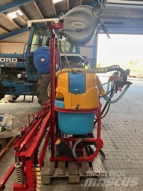 Jar-Met 12m Trailed sprayers