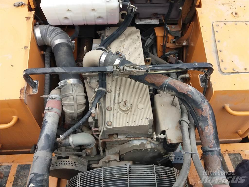 CASE 330 Articulated Dump Trucks (ADTs)