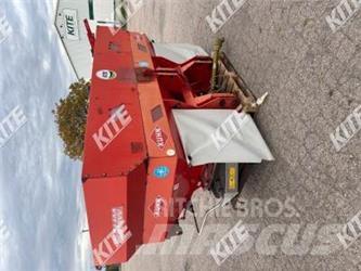 Kuhn Axera M 1102 Sprayer fertilizers