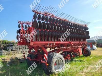 Kverneland DG 9000-12000 Drills