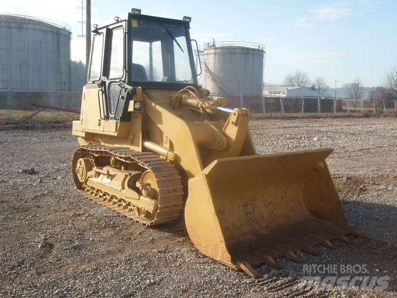 CAT 943 Crawler loaders