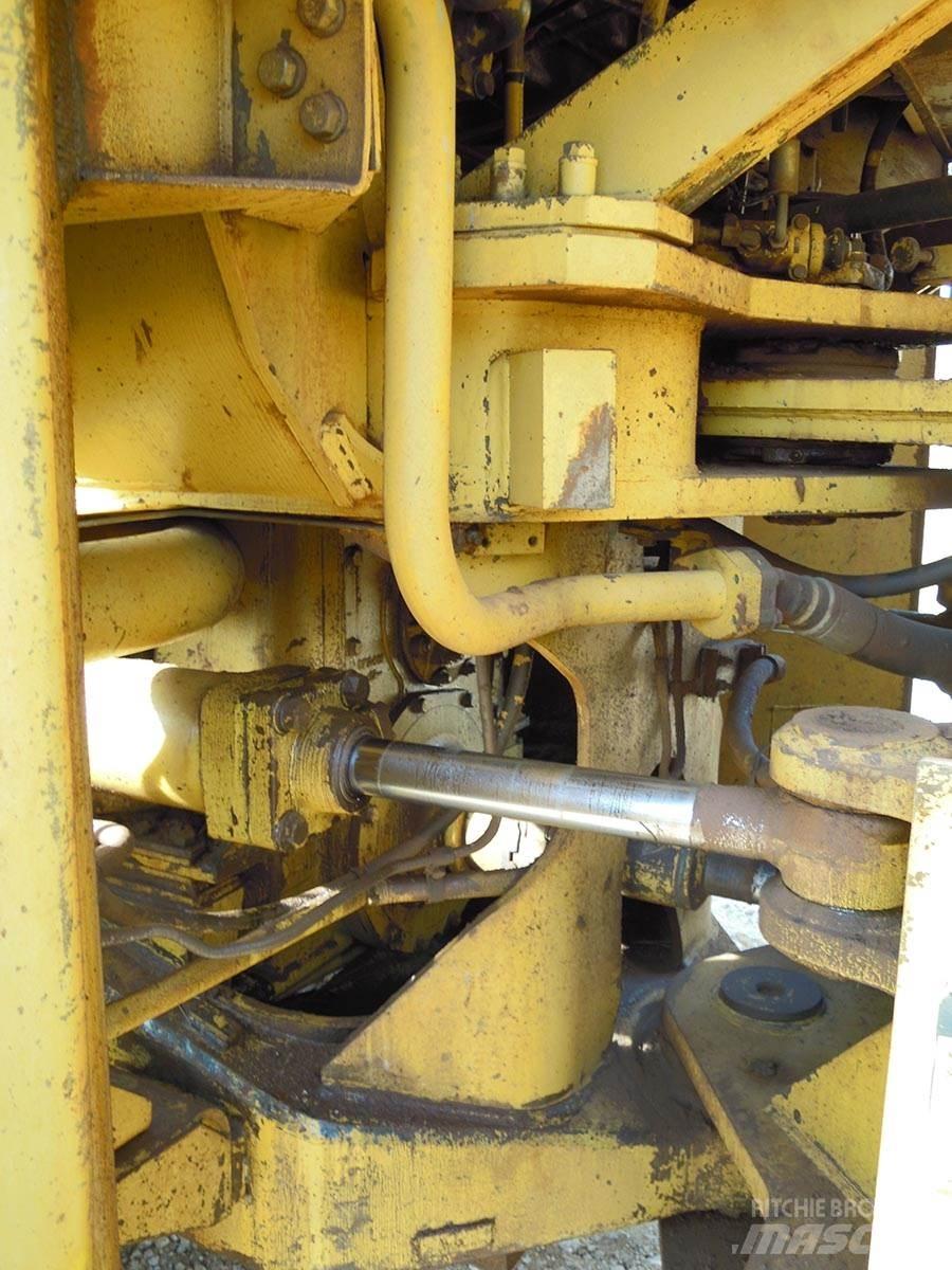 CAT 988B Wheel loaders