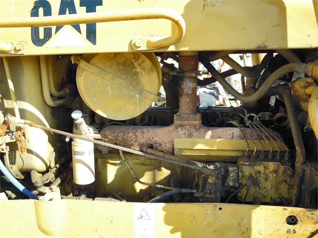 CAT D5B Crawler dozers