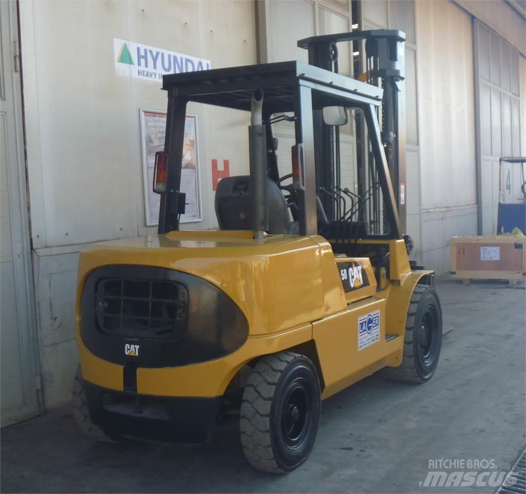 CAT DP50K Diesel trucks