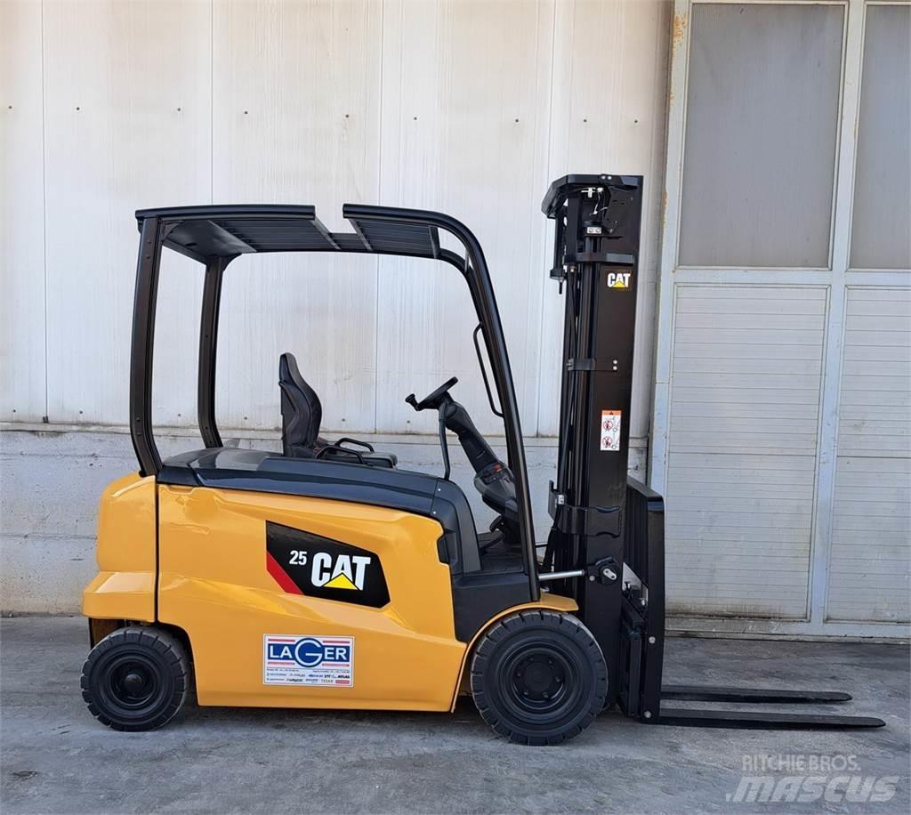 CAT EP25N Electric forklift trucks