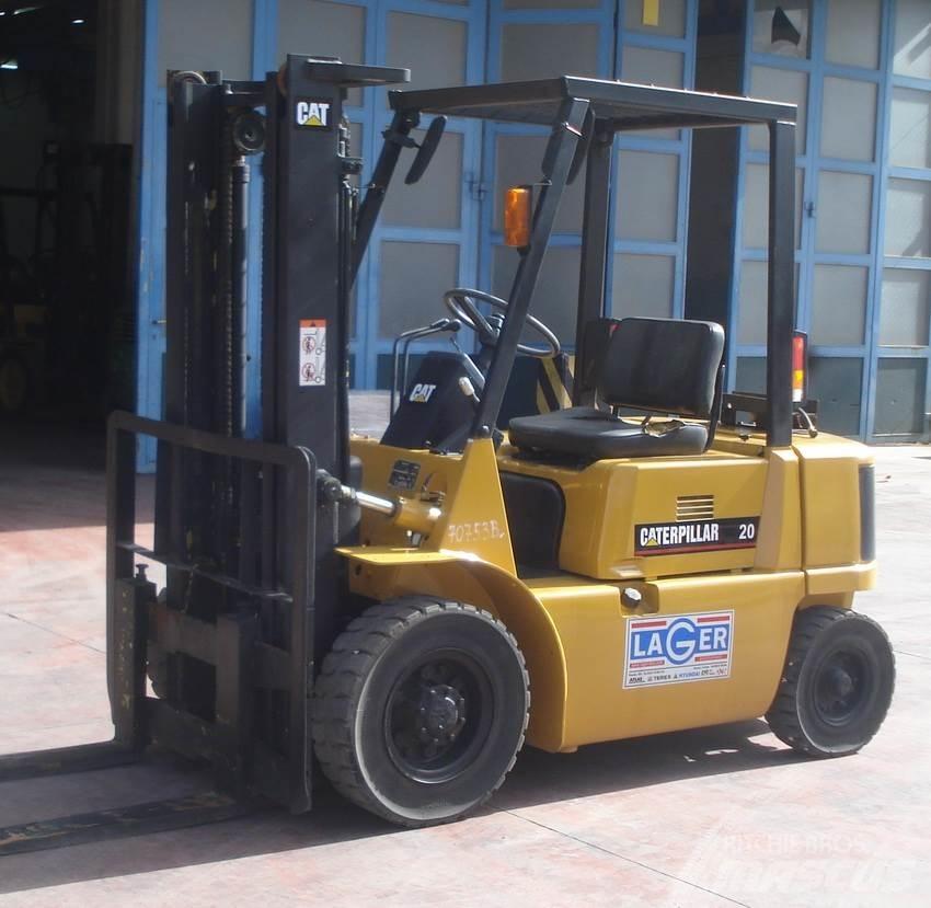 CAT GP20 LPG trucks