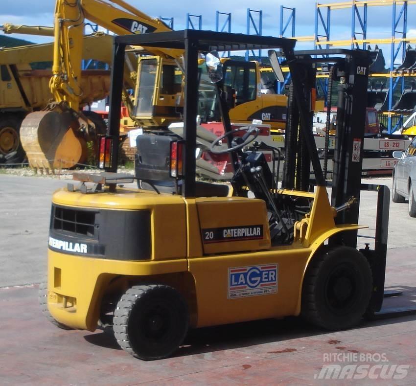 CAT GP20 LPG trucks