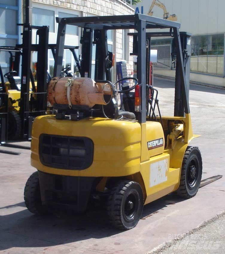 CAT GP20 LPG trucks