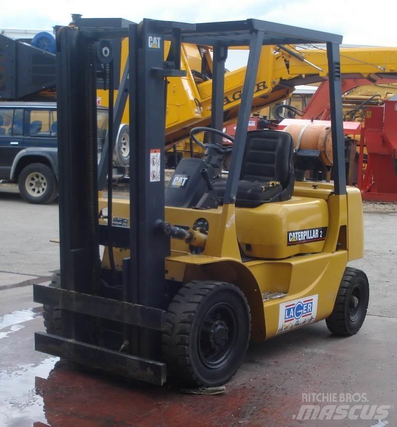 CAT GP20 LPG trucks