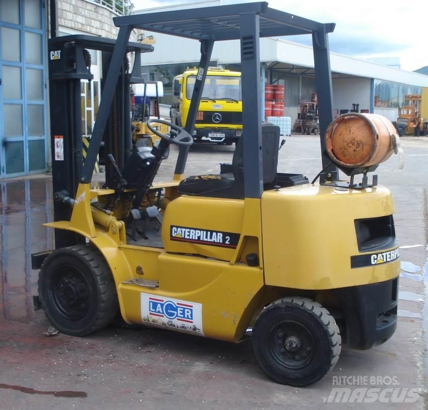 CAT GP20 LPG trucks