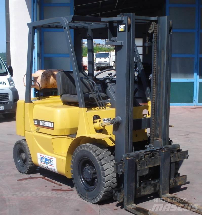 CAT GP20 LPG trucks