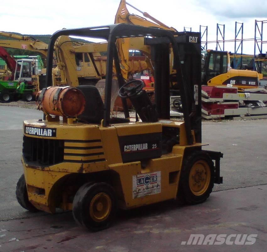 CAT GP25-2 LPG trucks