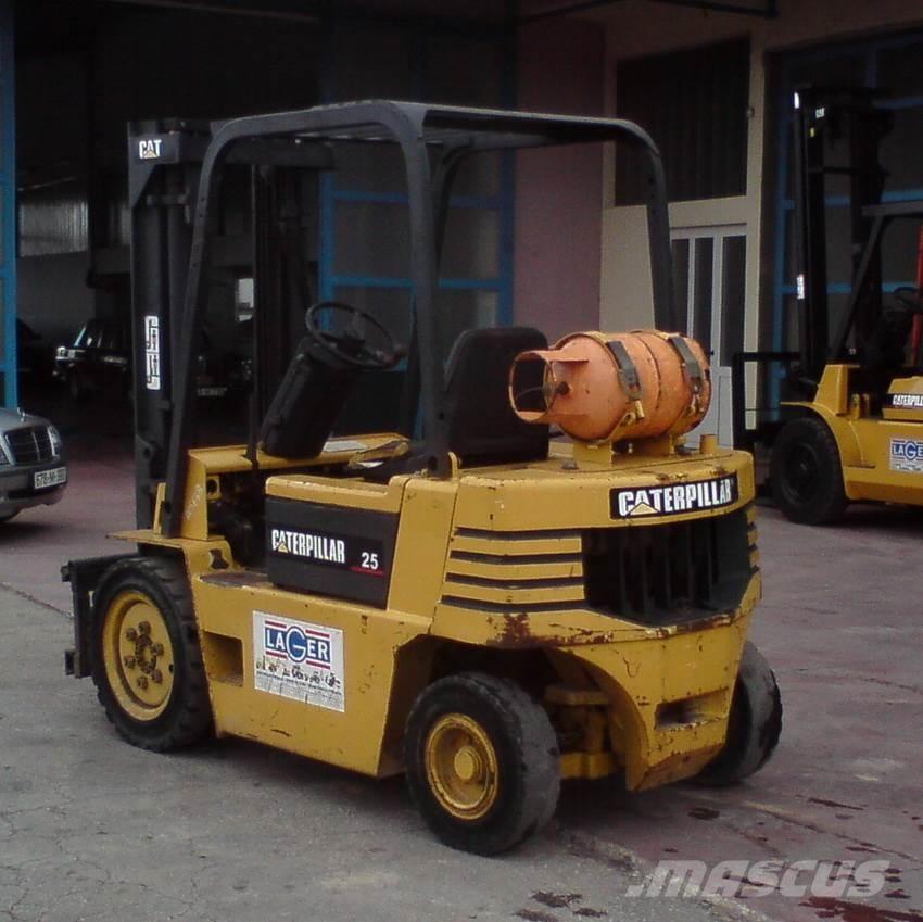 CAT GP25-2 LPG trucks