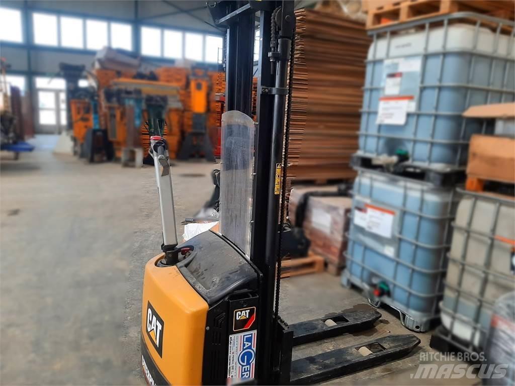 CAT NSP12N Low lifter