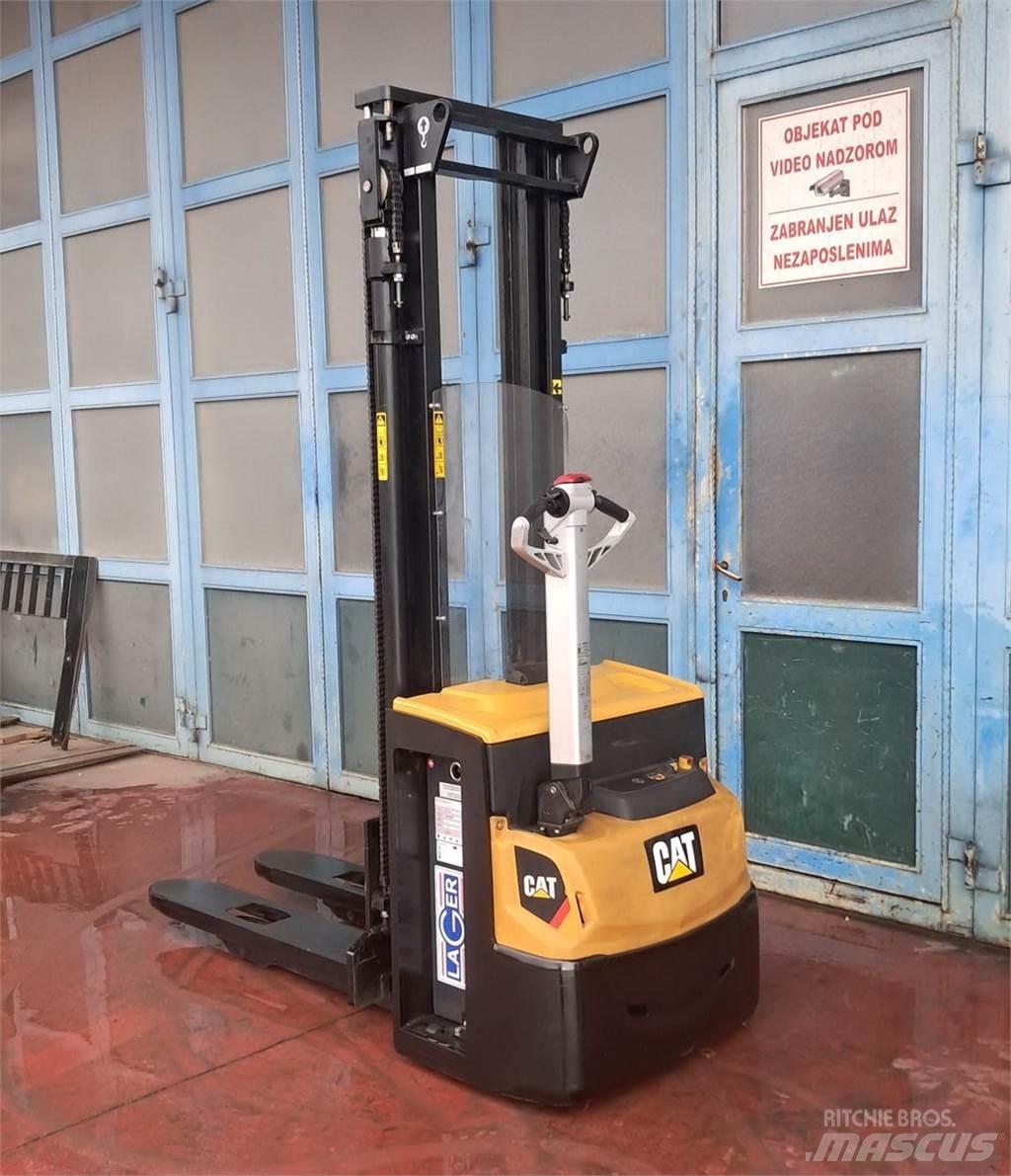 CAT NSP12N2 Low lifter